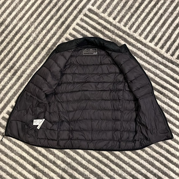 Eddie Bauer Puffy Vest - Picture 4 of 6